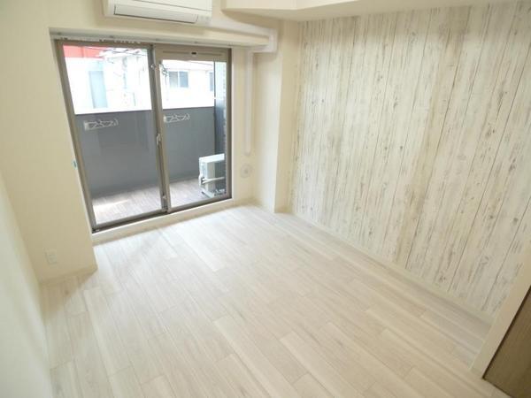 プレサンス福島ミッドエル