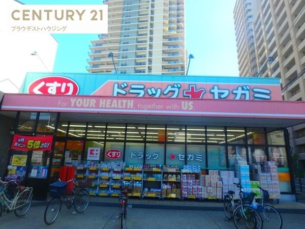 大阪市城東区成育４丁目のアパート(ドラッグセガミ野江店)