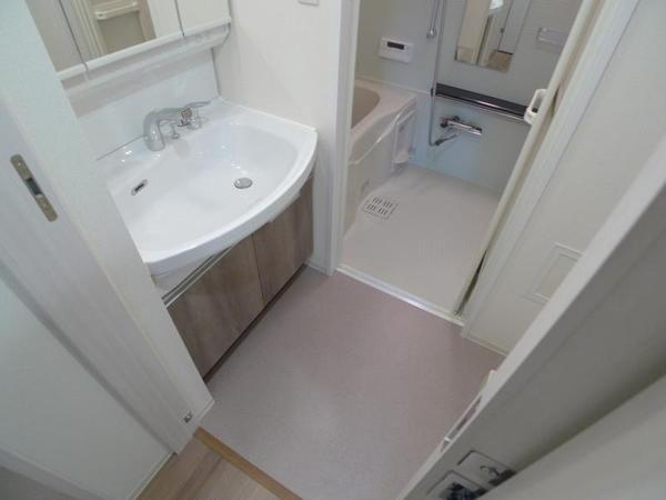 アドバンス西梅田フォルン