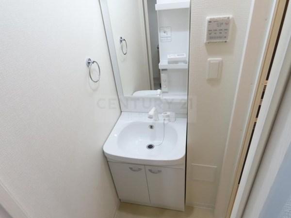 ＭＡＲＫＳＴ鶴見