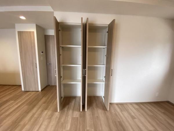 プレサンスロジェ新梅田