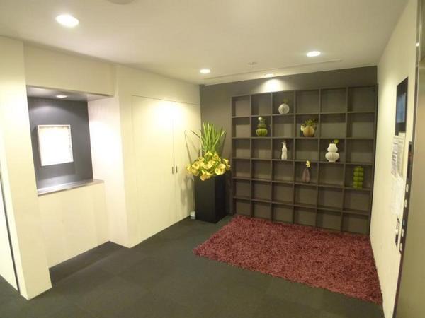 Ｗ.Ｏ.Ｂ.ＮＩＳＨＩＵＭＥＤＡ