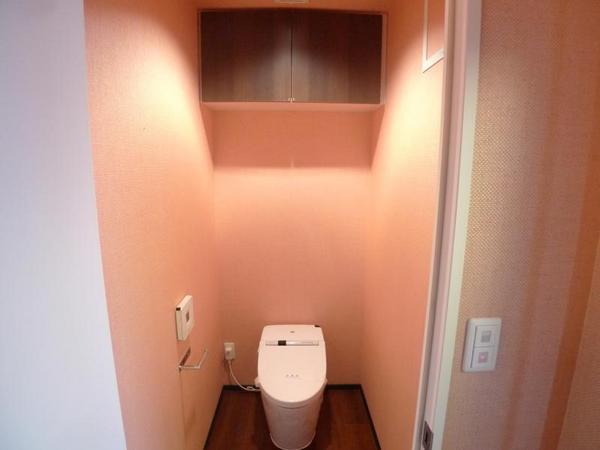 Ｗ.Ｏ.Ｂ.ＮＩＳＨＩＵＭＥＤＡ