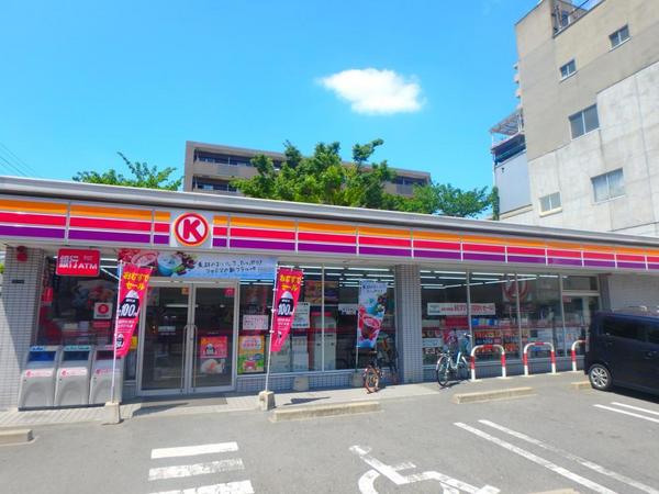 クレアート大阪ＥＡＳＴ　Ｇ４(サークルK城東今福西1丁目店)