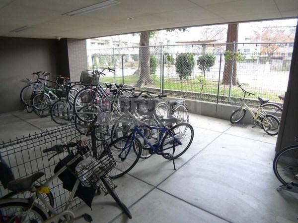 クレアート大阪ＥＡＳＴ　Ｇ４