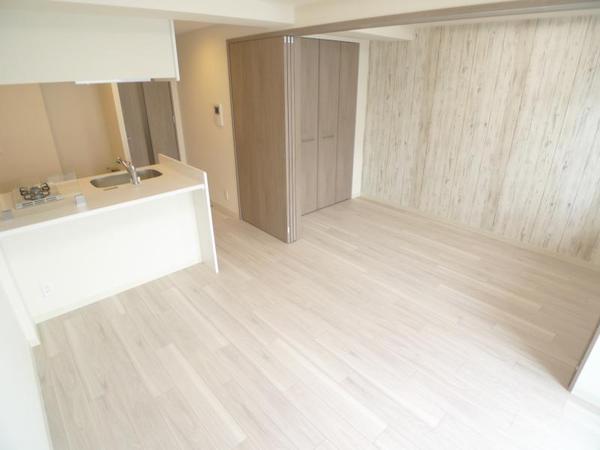 プレサンス福島ミッドエル