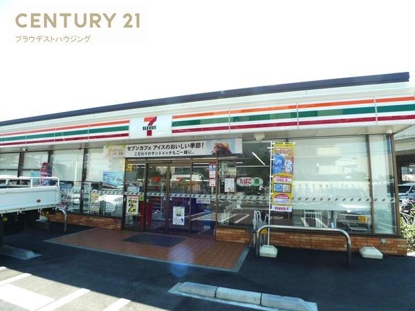ヴィーブル高井田(セブンイレブン東大阪川俣１丁目店)