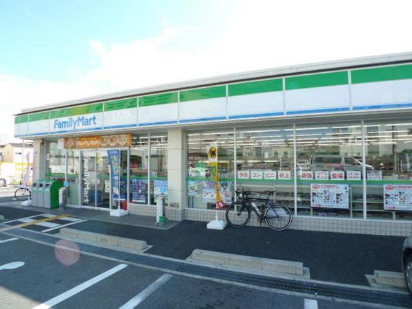 グレイスパルコート(ファミリーマート放出東店)