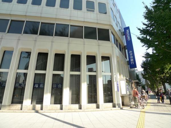 エストーネ野田阪神(みずほ銀行西野田支店)