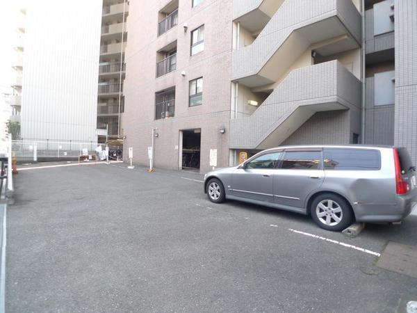 ファミーユ西梅田
