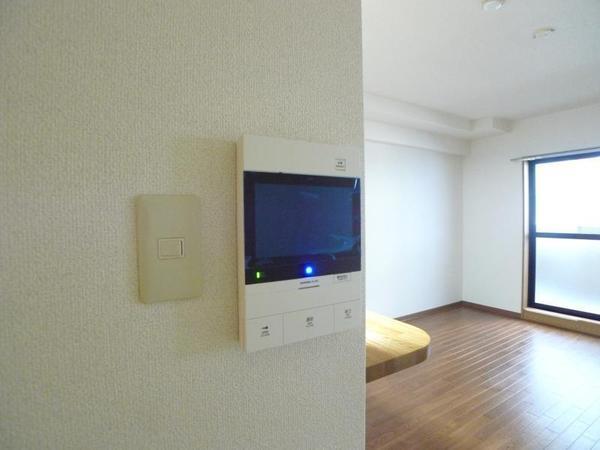 ファミーユ西梅田