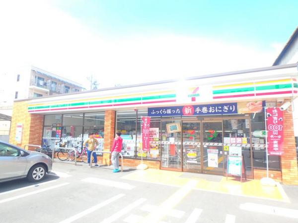 フジパレス横堤Ⅲ番館(セブンイレブン大阪横堤3丁目店)