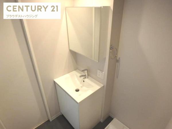 クロスレジデンス放出