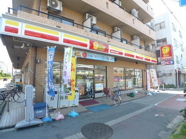 アドバンス松田３番館(ニューヤマザキデイリーストア城東東中浜店)