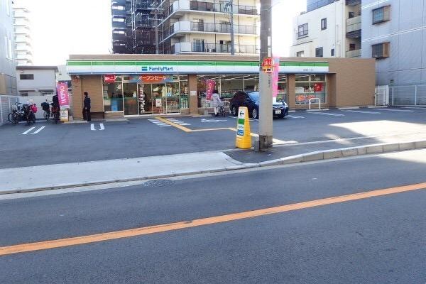 コートハウス(ファミリーマート鶴見横堤一丁目店)