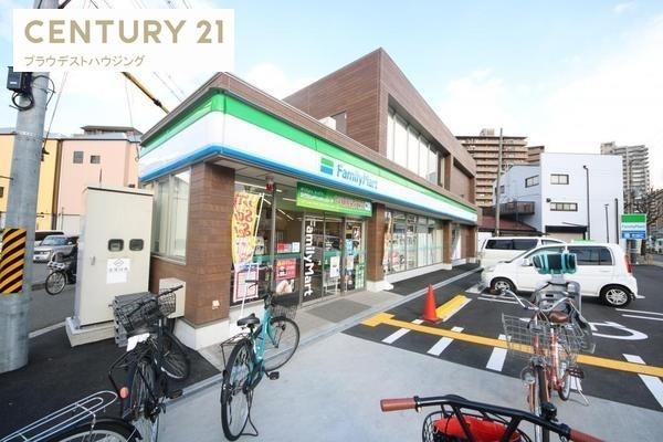 ハーモニーテラス新喜多東(ファミリーマート新喜多東店)