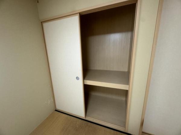 吉野１丁目貸家