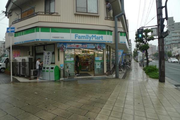サウスメゾンサフィニア(ファミリーマート今福西四丁目店)