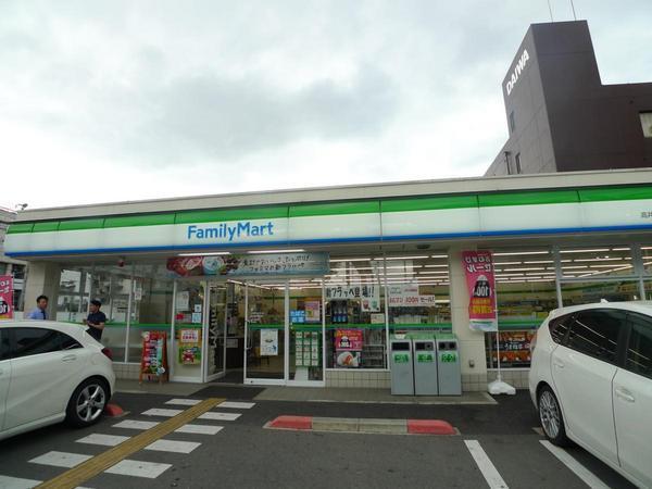 高井田ハイツ(ファミリーマート高井田本通店)