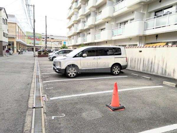 布亀マンション