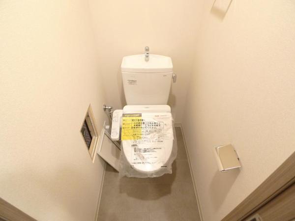プレサンス福島ミッドエル