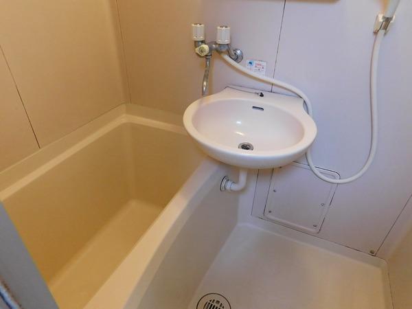 メゾンシラカワ江戸川