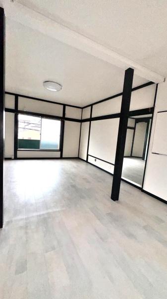 保木間2丁目　店舗