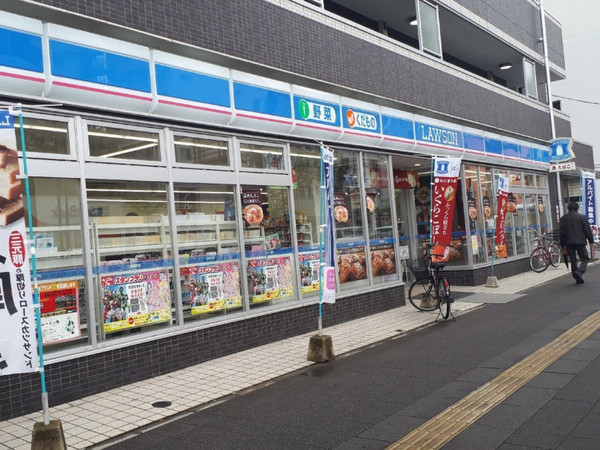 ベルドゥムール草加金明　101号室(ローソン草加高砂二丁目店)