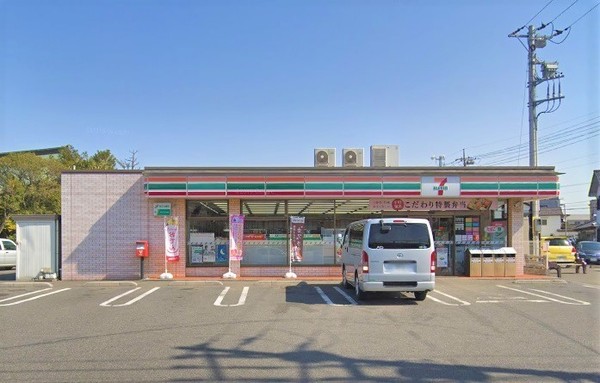 レスポワール1(セブンイレブン八潮木曽根店)