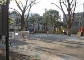 世田谷区経堂１丁目の店舗（建物一部）(南台公園)