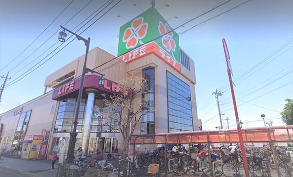 足立区東伊興2丁目のマンション(ライフ竹の塚店)