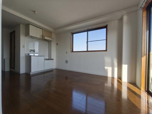 足立区東伊興２丁目のマンション