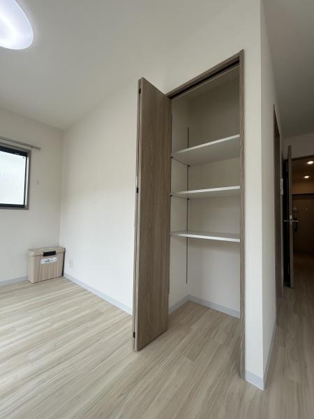 足立区足立４丁目のマンション
