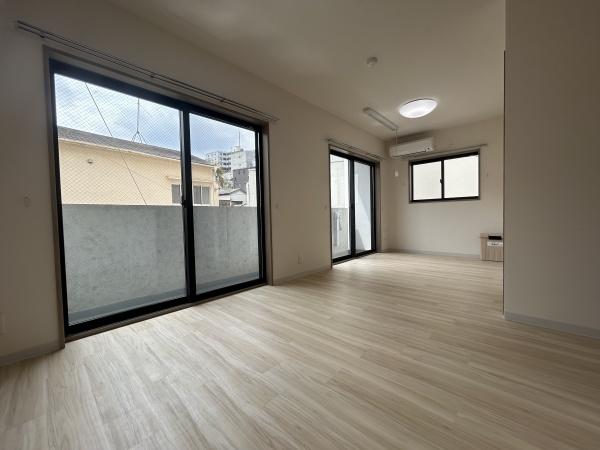 足立区足立４丁目のマンション