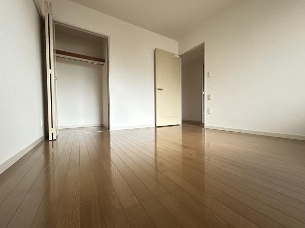 足立区関原３丁目のマンション