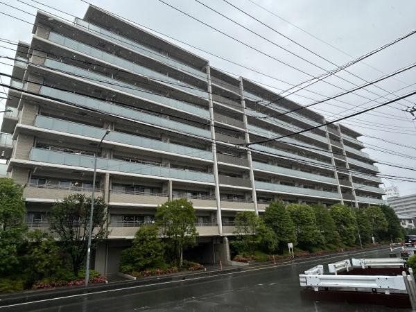 草加市谷塚町のマンション