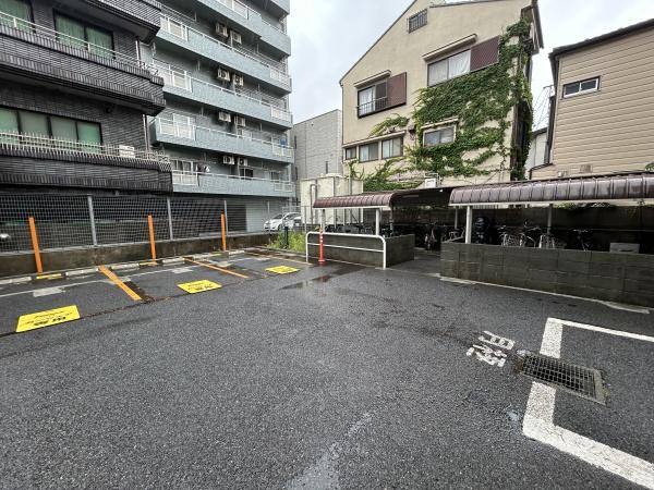 足立区綾瀬３丁目のマンション