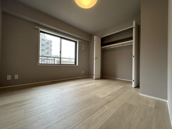 足立区綾瀬３丁目のマンション