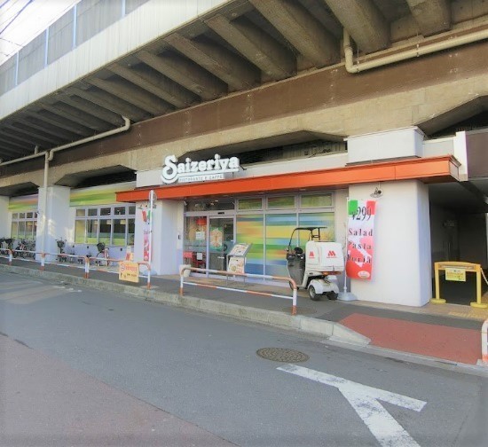 グレイスコート梅島(サイゼリヤ東武梅島駅前店)