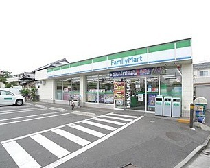 足立区花畑5丁目のマンション(ファミリーマート保木間五丁目店)