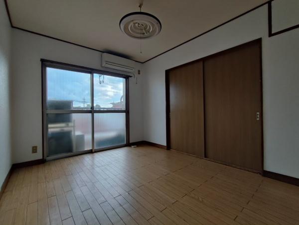 足立区花畑５丁目のマンション
