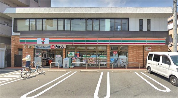 足立区扇1丁目の貸家(セブンイレブン本木店)