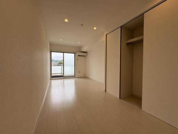 八潮市大瀬4丁目のマンション(洋室)