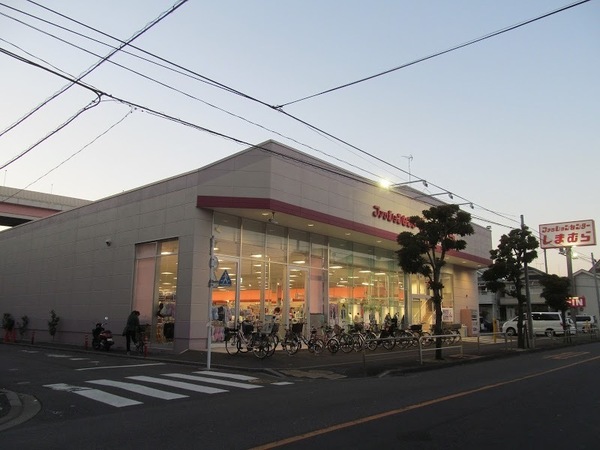 桜アパートメント(ファッションセンターしまむら加平店)