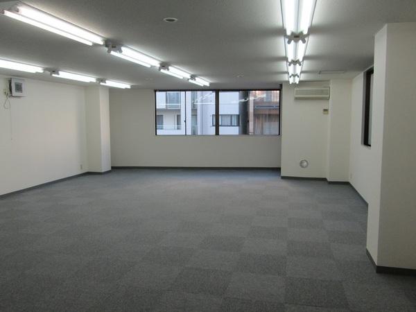 秋島ビル　５階