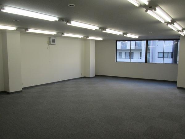秋島ビル　５階