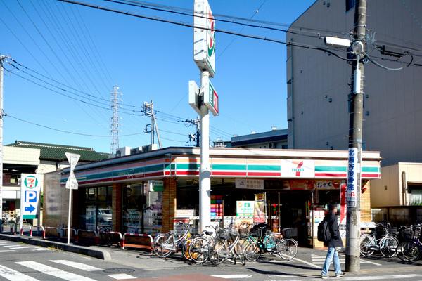 ケーエムハイツ(セブンイレブン北越谷駅西口店)