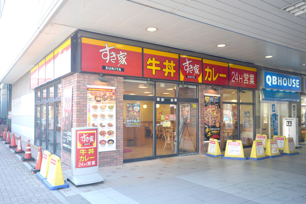 たつみコーポ(すき家東武蒲生駅前店)