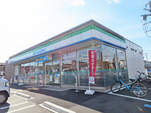 シティハイム・ソレイユC(ファミリーマート越谷蒲生東町店)