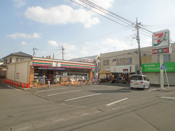 アバンセ一ノ割(セブンイレブン一ノ割店)